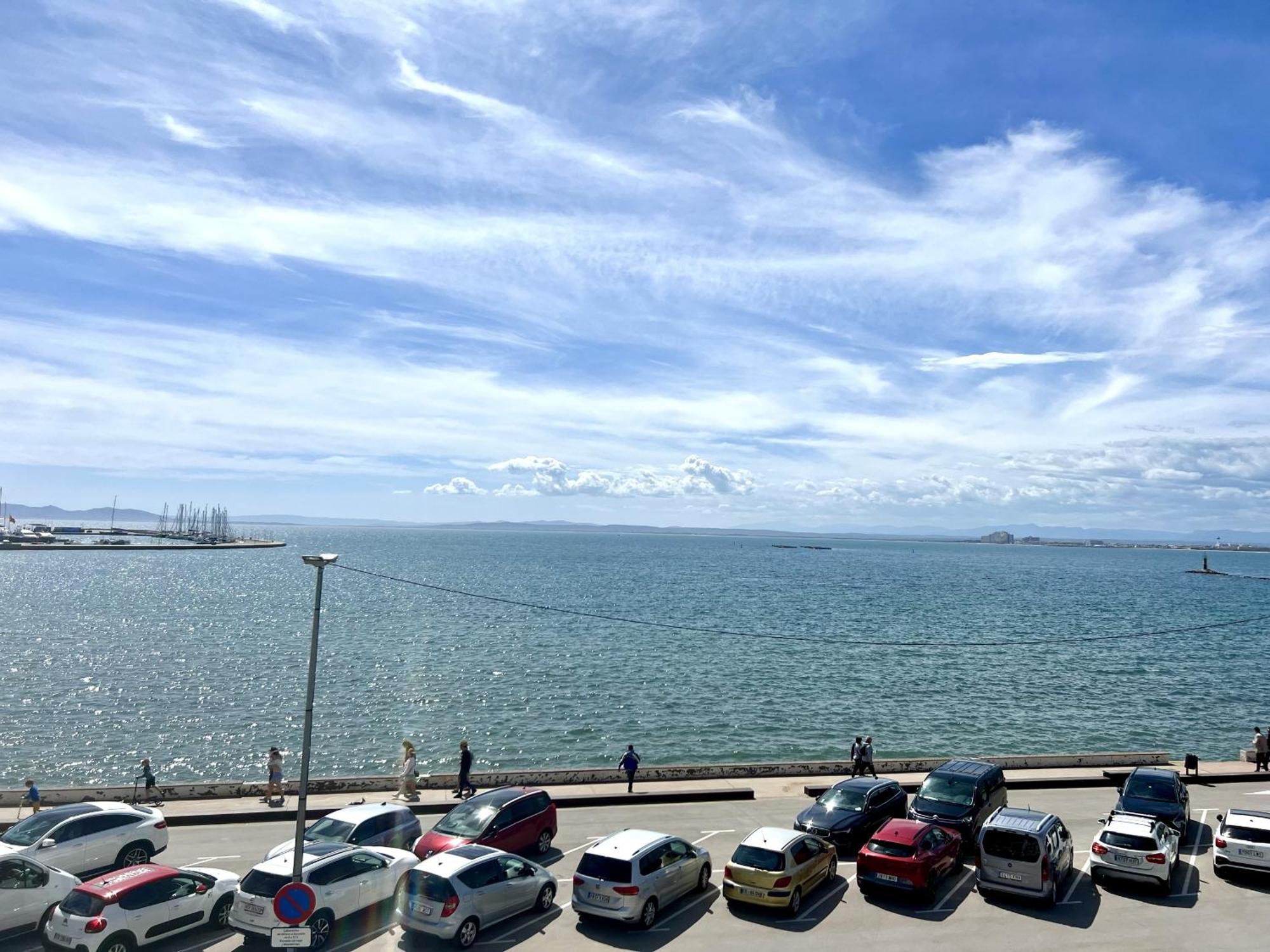 Rhode Vista Al Mar Lejlighed Roses Eksteriør billede